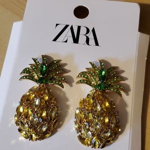 Zara pineapple 🍍earrings